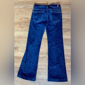 7 For All Mankind Dojos! Size 25 with a 30 inch inseam! No imperfections!